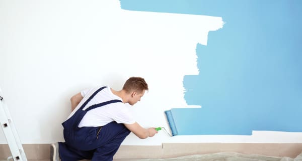 Conseils pour peindre un mur avec de la peinture acrylique
